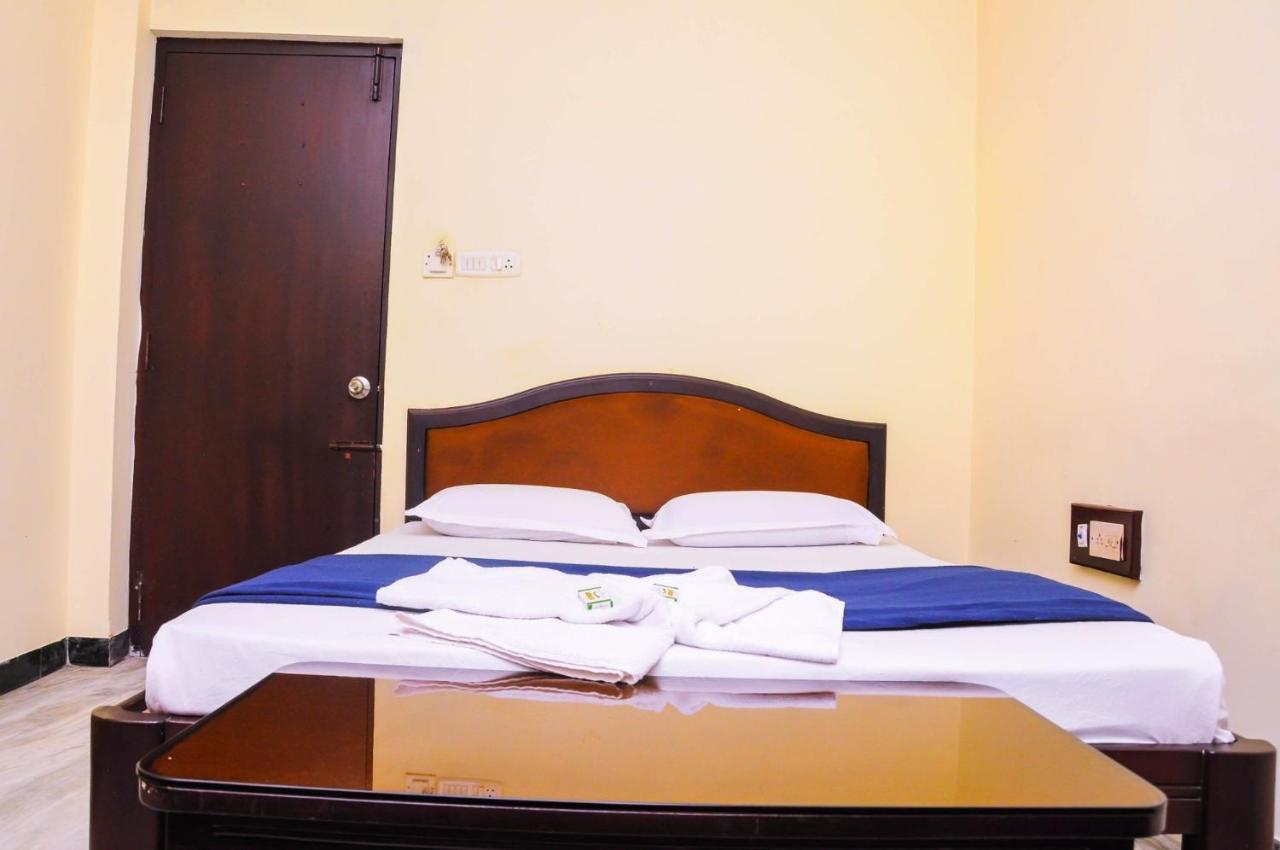 Hôtel Fabexpress Prana Grande à Pondichéry Extérieur photo